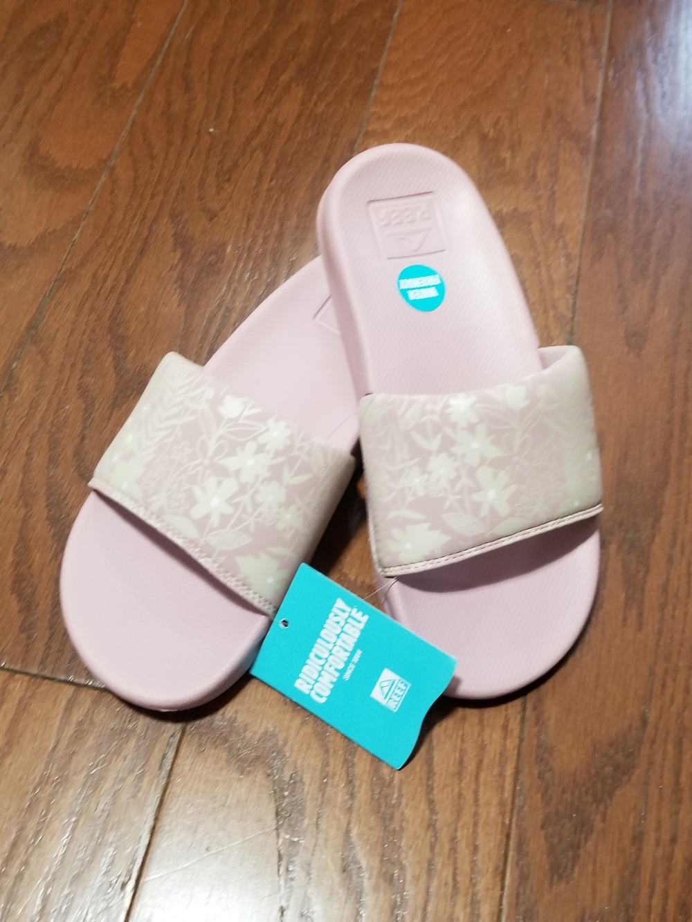 NEW! Reef Pink Floral Slide Sandals Sz 3 NWT